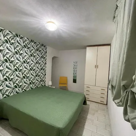 Holiday home Group In With Parking